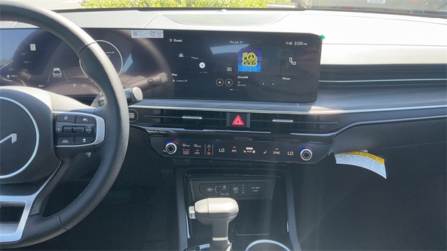 2026 Kia K5 EX Image 25 of 39