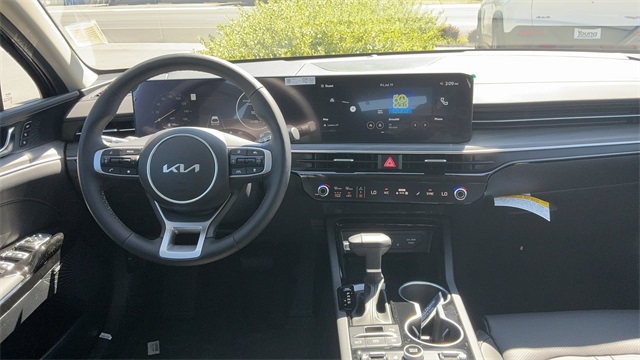 2026 Kia K5 EX Image 23 of 39