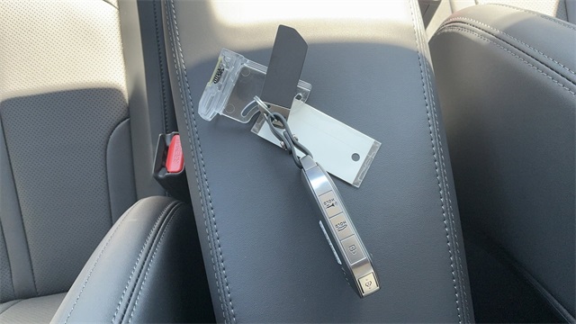 2026 Kia K5 EX Image 33 of 39