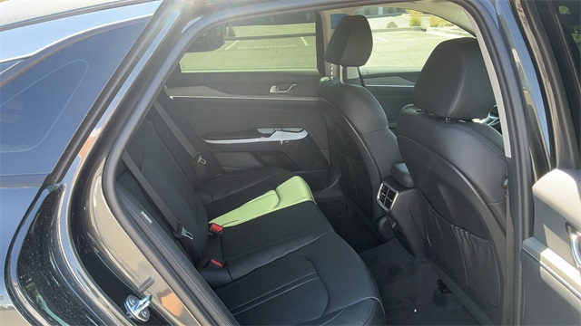 2026 Kia K5 EX Image 17 of 39