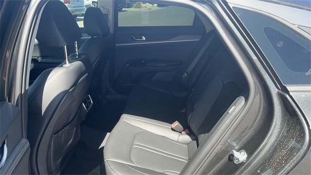 2026 Kia K5 EX Image 21 of 39