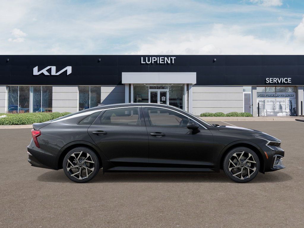 2026 Kia K5 EX Image 6 of 36