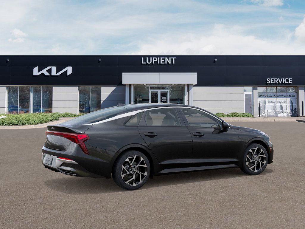 2026 Kia K5 EX Image 7 of 36