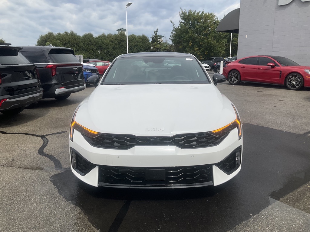 2026 Kia K5 GT Image 2 of 32