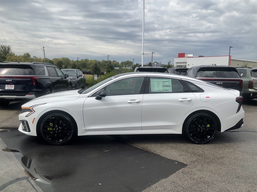 2026 Kia K5 GT Image 6 of 32