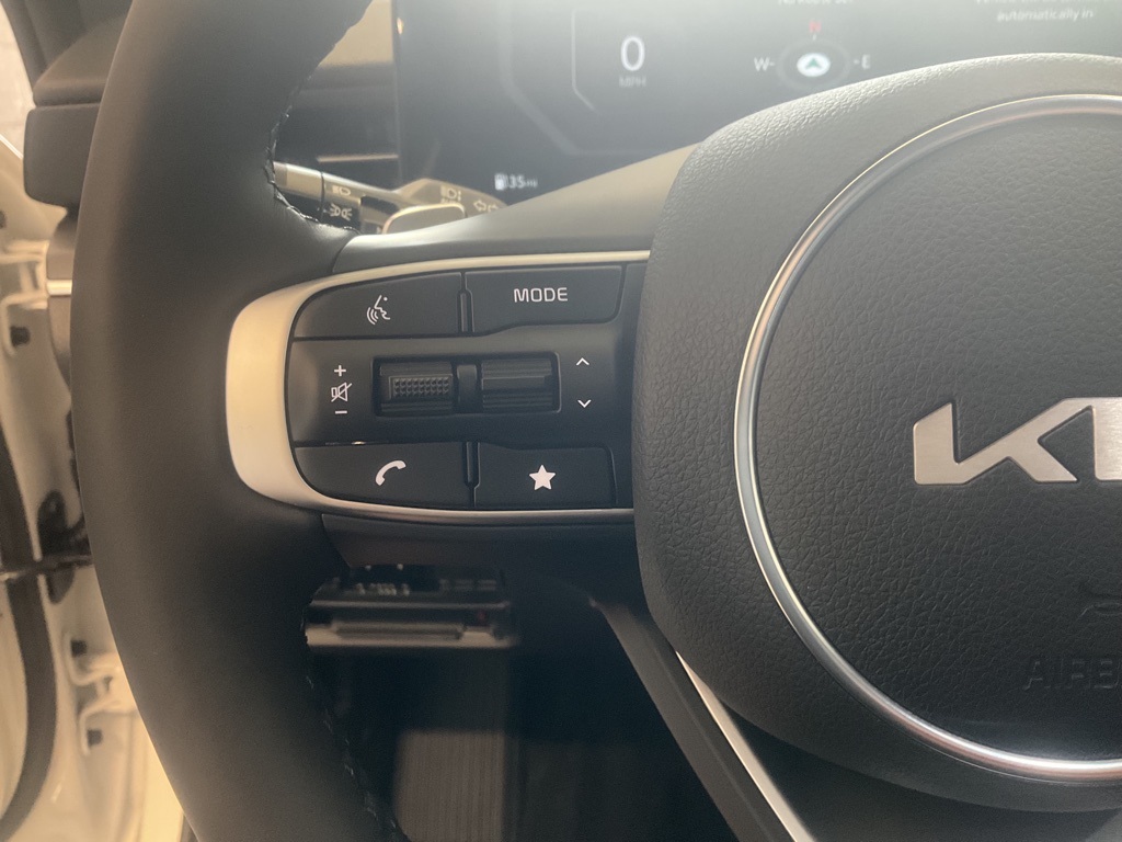 2026 Kia K5 GT Image 17 of 32