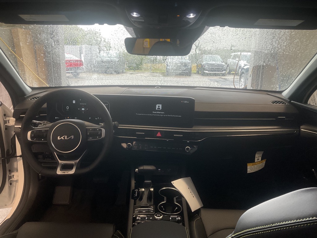 2026 Kia K5 GT Image 14 of 32