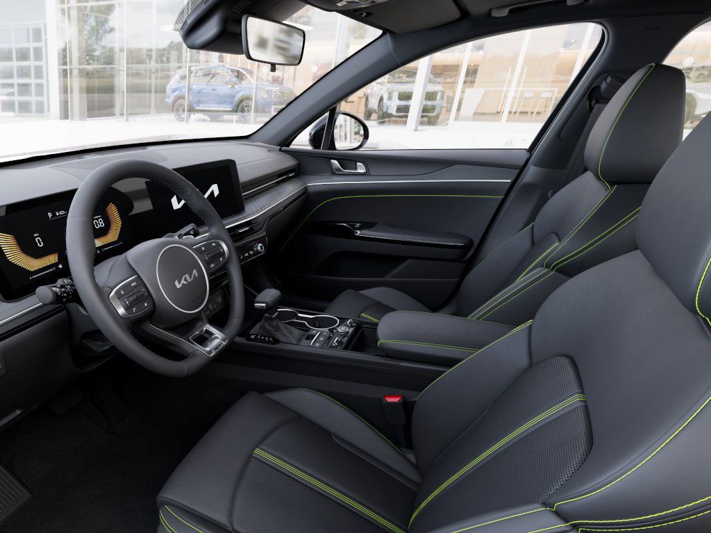 2026 Kia K5 GT Image 17 of 30