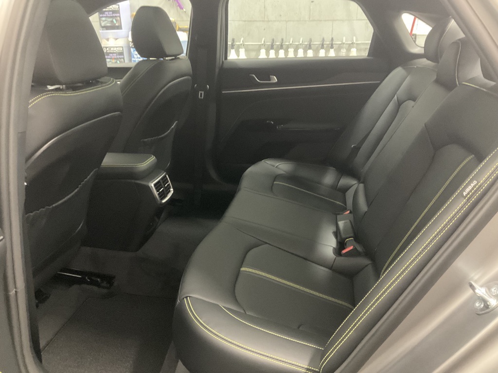 2026 Kia K5 GT Image 12 of 33