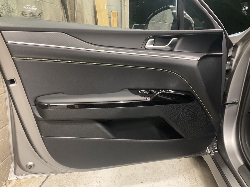 2026 Kia K5 GT Image 26 of 33