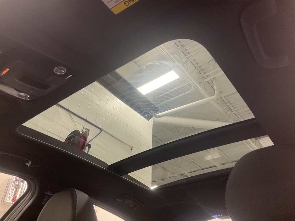 2026 Kia K5 GT Image 31 of 33