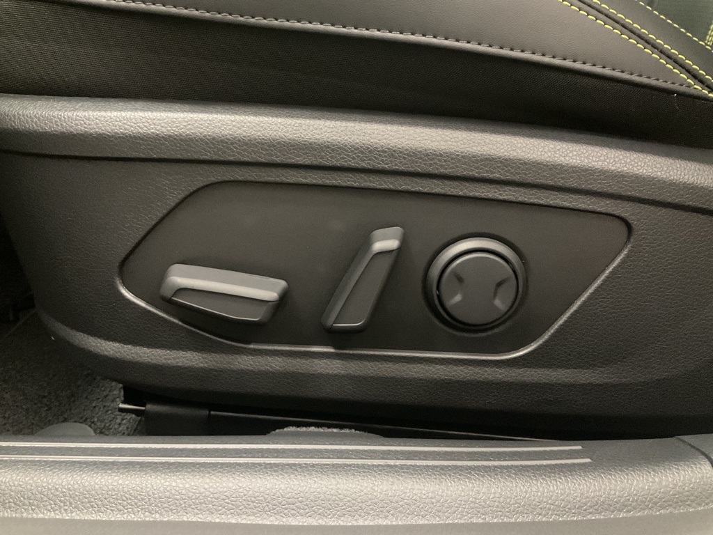 2026 Kia K5 GT Image 27 of 33