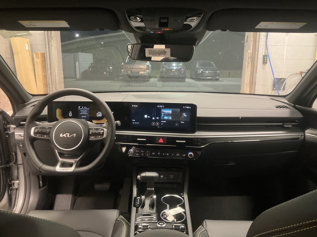 2026 Kia K5 GT Image 14 of 33