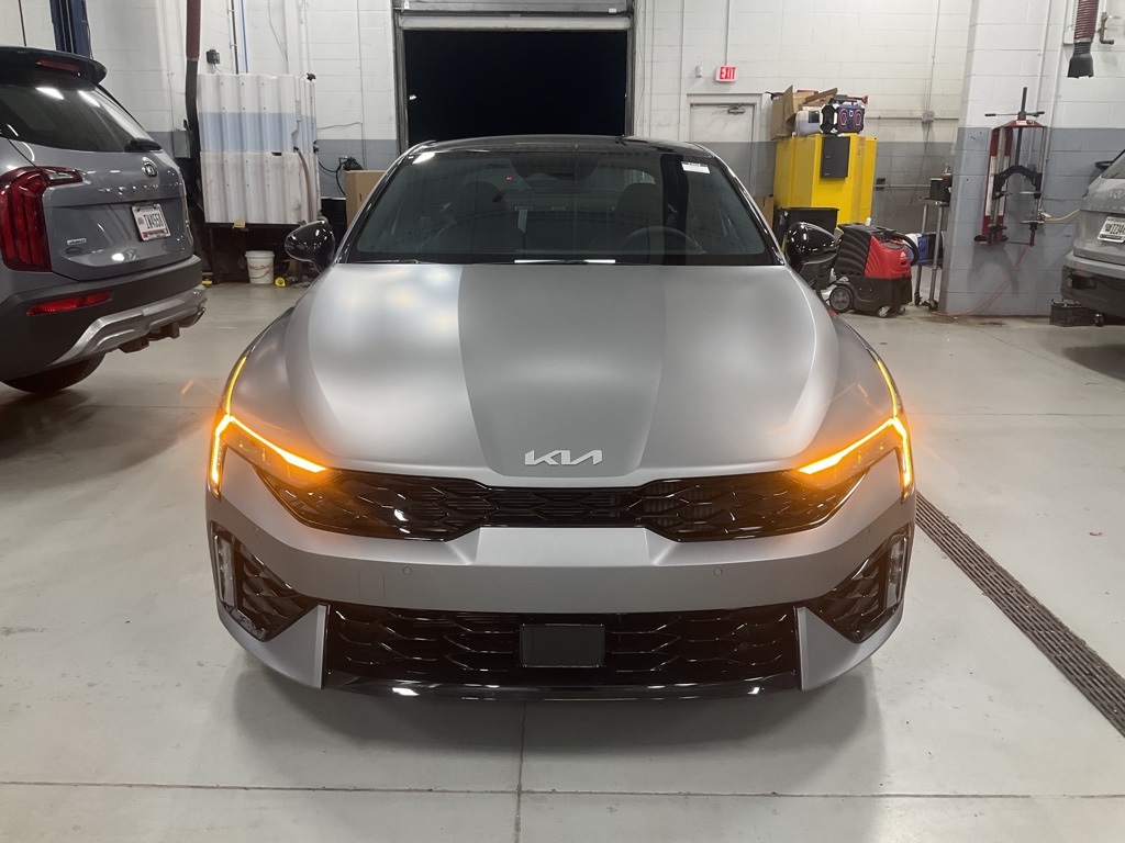 2026 Kia K5 GT Image 2 of 33