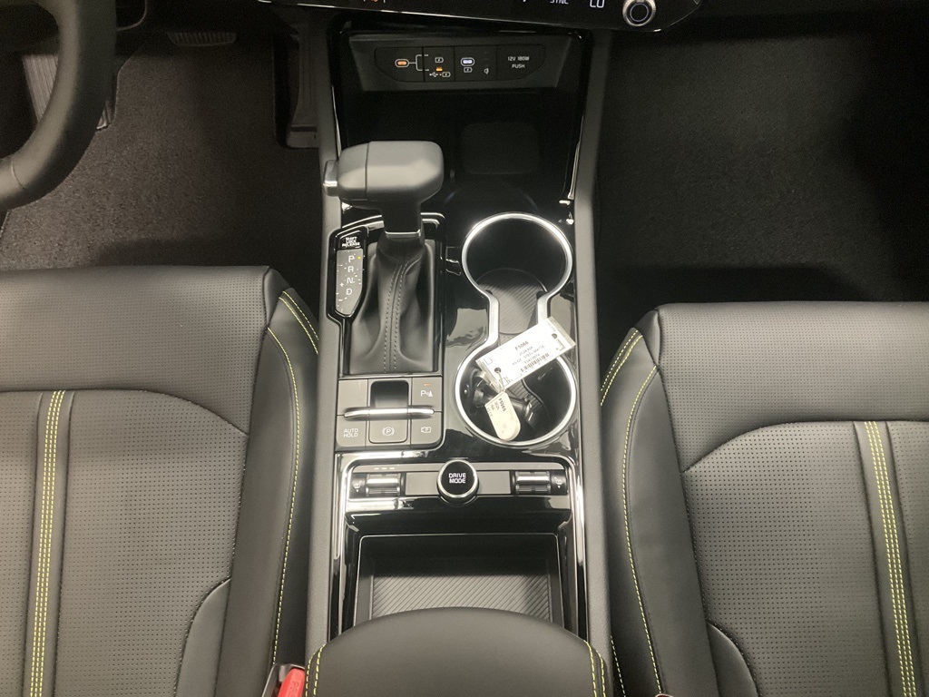 2026 Kia K5 GT Image 25 of 33