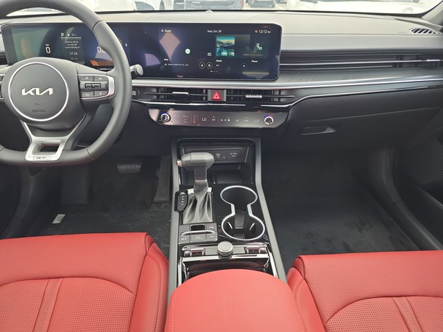 2026 Kia K5 GT-Line Image 17 of 36