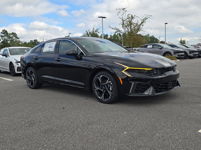 2026 Kia K5 GT-Line Image 4 of 36