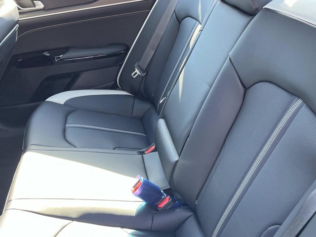 2026 Kia K5 GT-Line Image 11 of 33