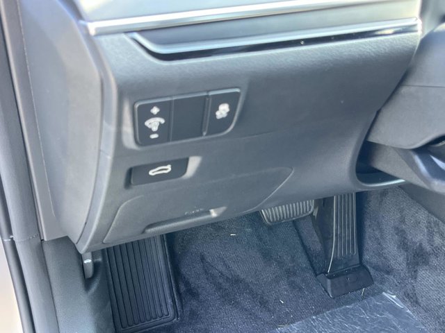 2026 Kia K5 GT-Line Image 10 of 33