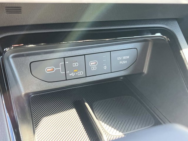 2026 Kia K5 GT-Line Image 29 of 33