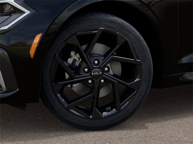 2026 Kia K5 GT-Line Image 10 of 27