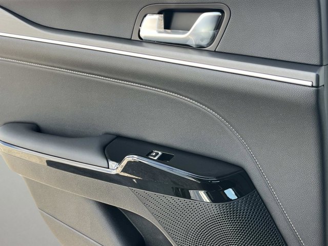 2026 Kia K5 GT-Line Image 19 of 32