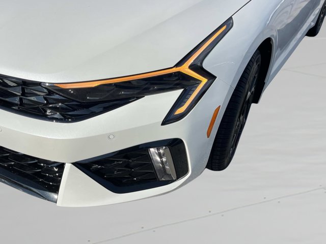 2026 Kia K5 GT-Line Image 26 of 32