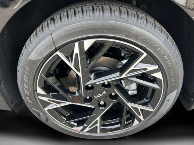 2026 Kia K5 GT-Line Image 10 of 32