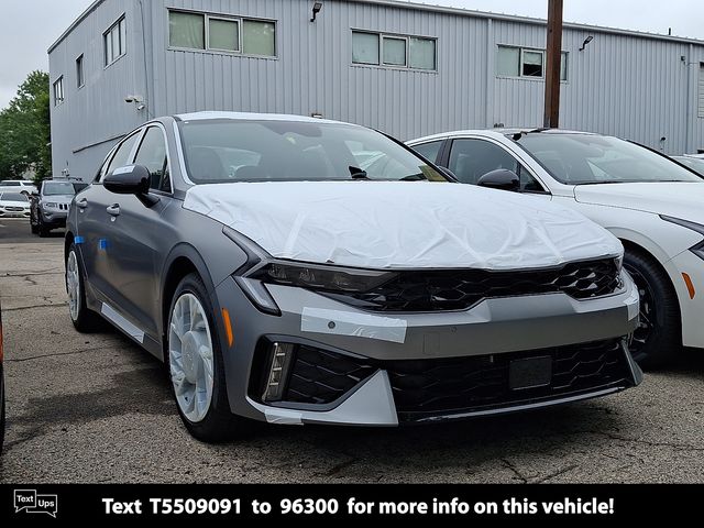 2026 Kia K5 GT-Line Image 3 of 4