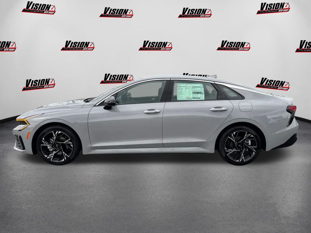 2026 Kia K5 GT-Line Image 8 of 31