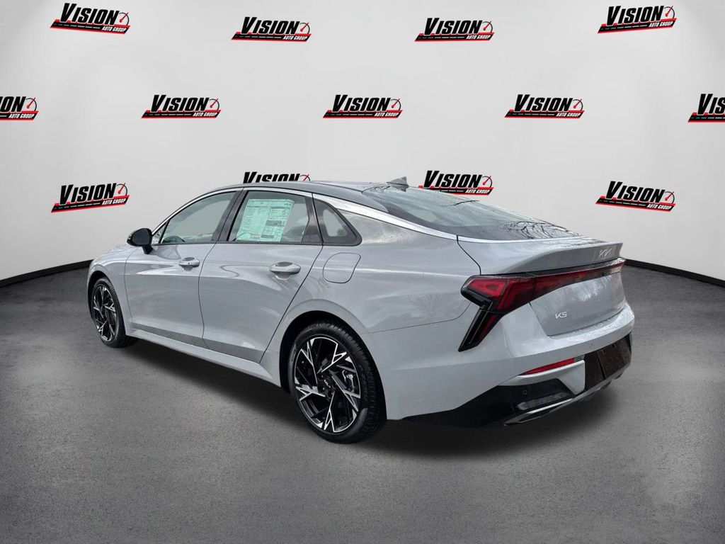 2026 Kia K5 GT-Line Image 7 of 31