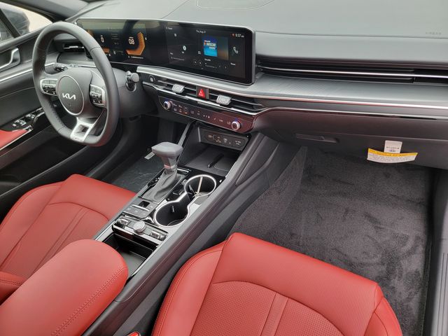 2026 Kia K5 GT-Line Image 18 of 39