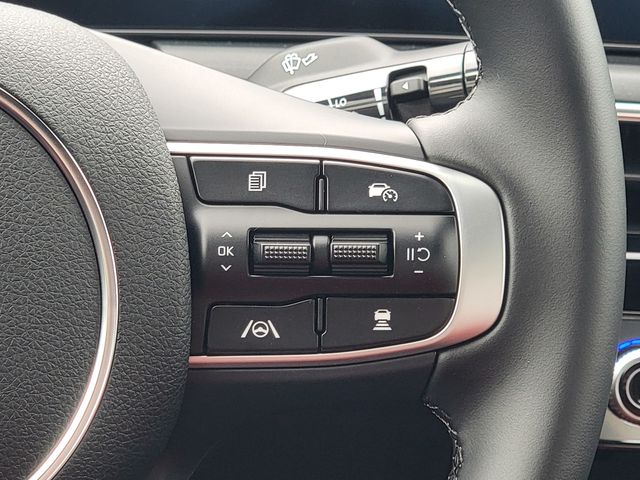 2026 Kia K5 GT-Line Image 38 of 39