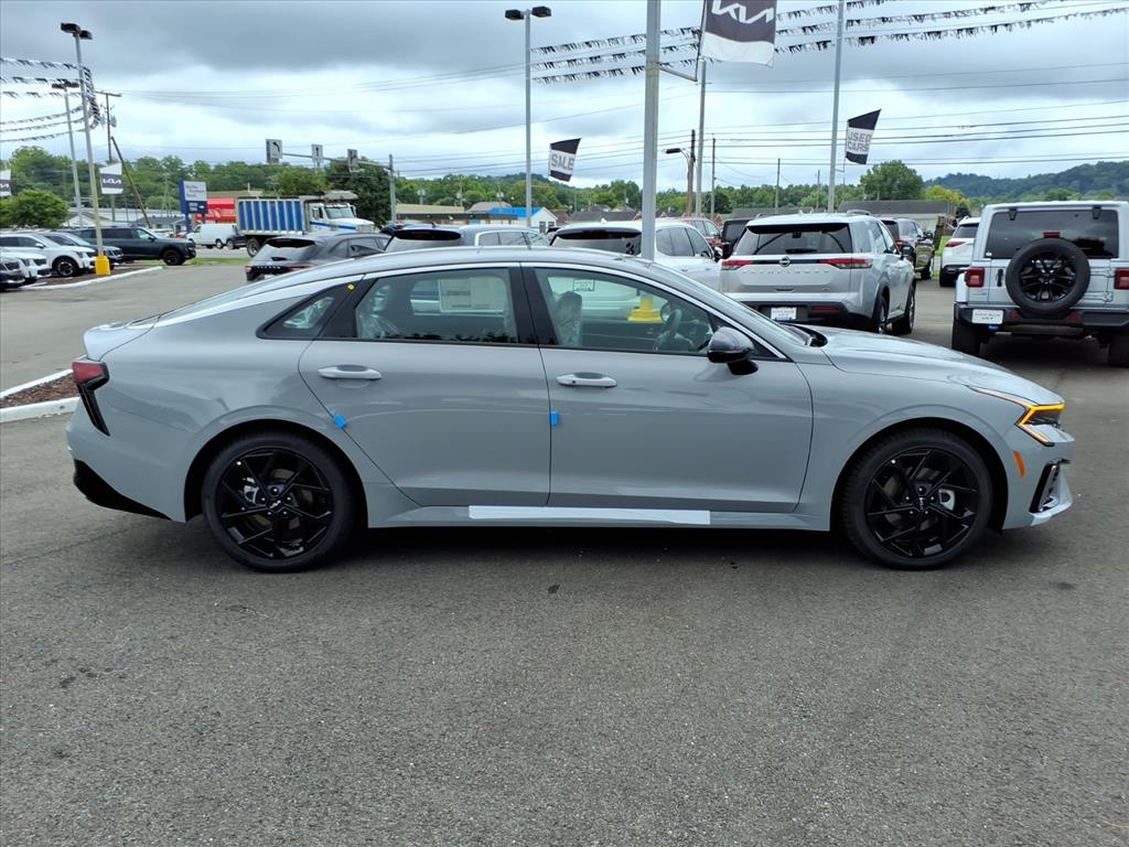 2026 Kia K5 GT-Line Image 3 of 12