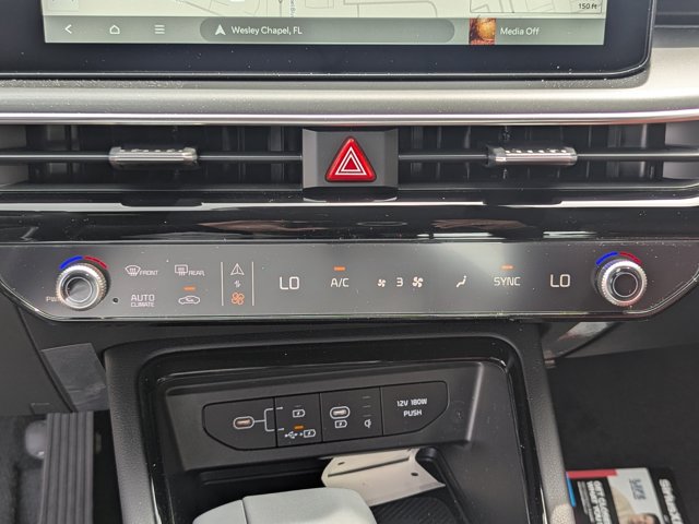 2026 Kia K5 GT-Line Image 27 of 33