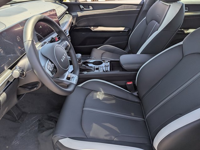 2026 Kia K5 GT-Line Image 14 of 31