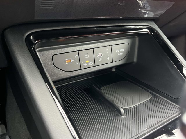 2026 Kia K5 GT-Line Image 10 of 33