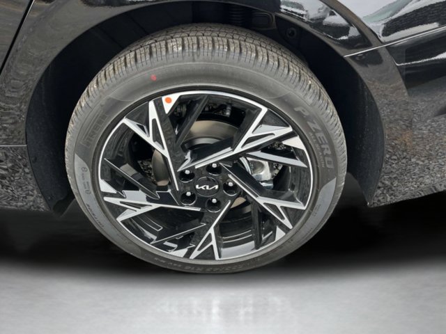 2026 Kia K5 GT-Line Image 9 of 33