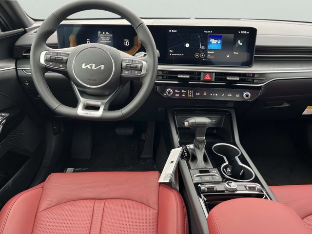 2026 Kia K5 GT-Line Image 14 of 33