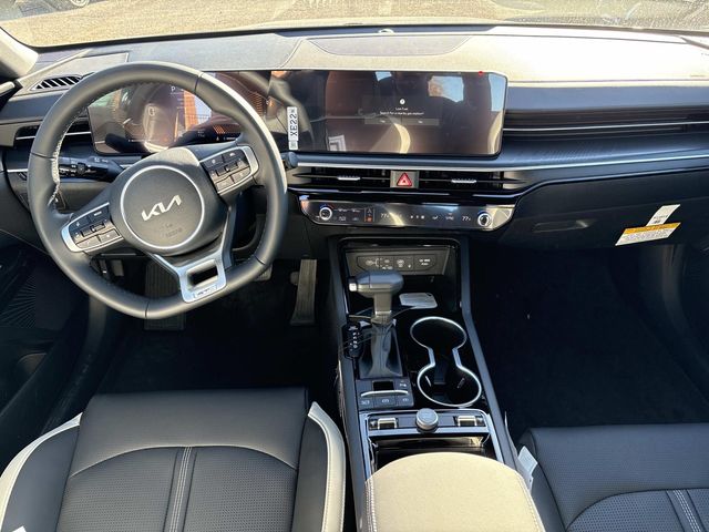 2026 Kia K5 GT-Line Image 14 of 30