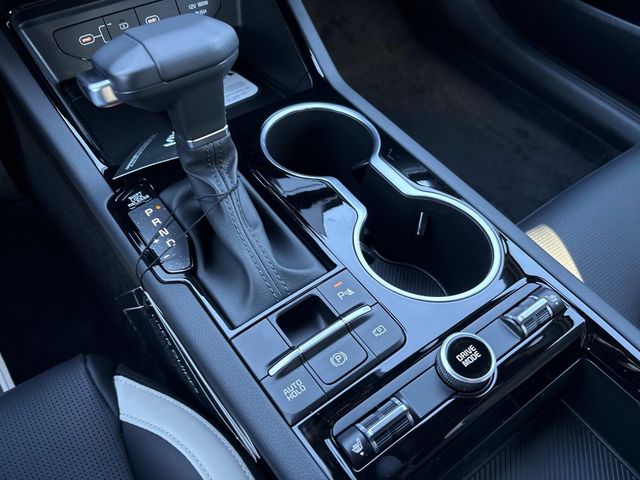 2026 Kia K5 GT-Line Image 18 of 30