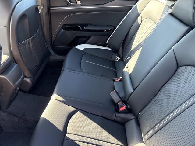 2026 Kia K5 GT-Line Image 10 of 30