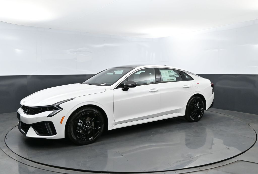 2026 Kia K5 GT-Line Image 1 of 28