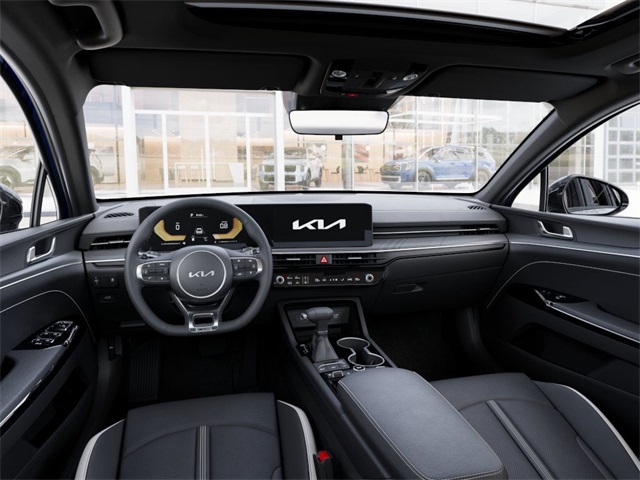 2026 Kia K5 GT-Line Image 17 of 27