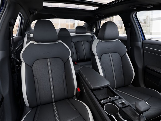 2026 Kia K5 GT-Line Image 12 of 27