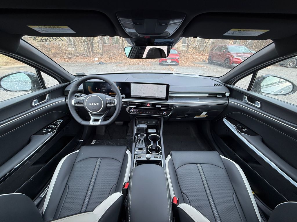 2026 Kia K5 GT-Line Image 14 of 29