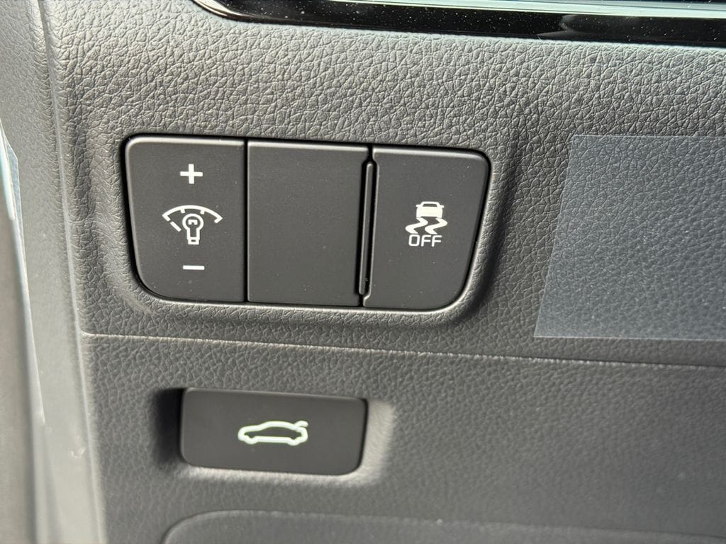 2026 Kia K5 GT-Line Image 23 of 29