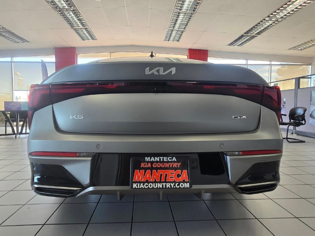 2026 Kia K5 GT-Line Image 3 of 17