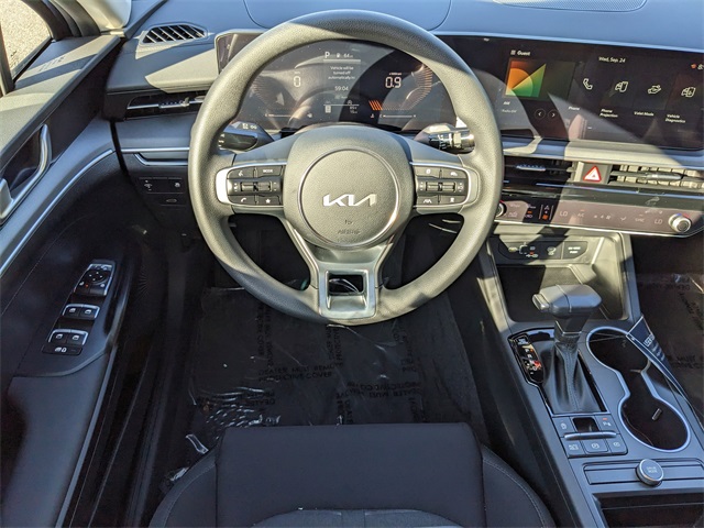 2026 Kia K5 LXS Image 10 of 25