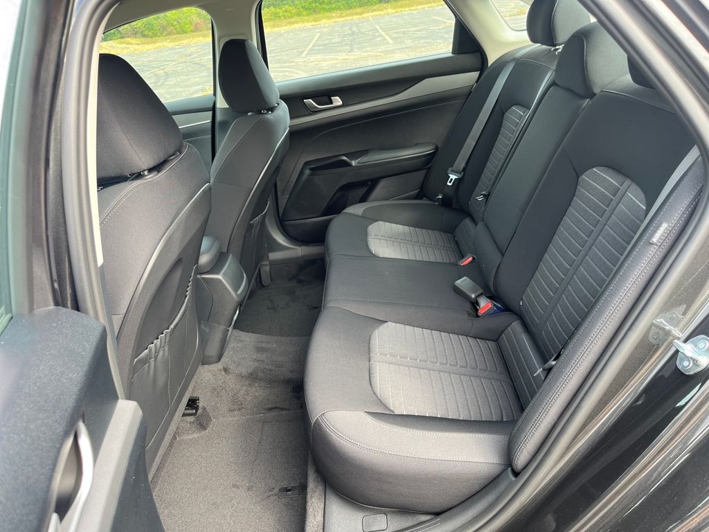 2026 Kia K5 LXS Image 14 of 33